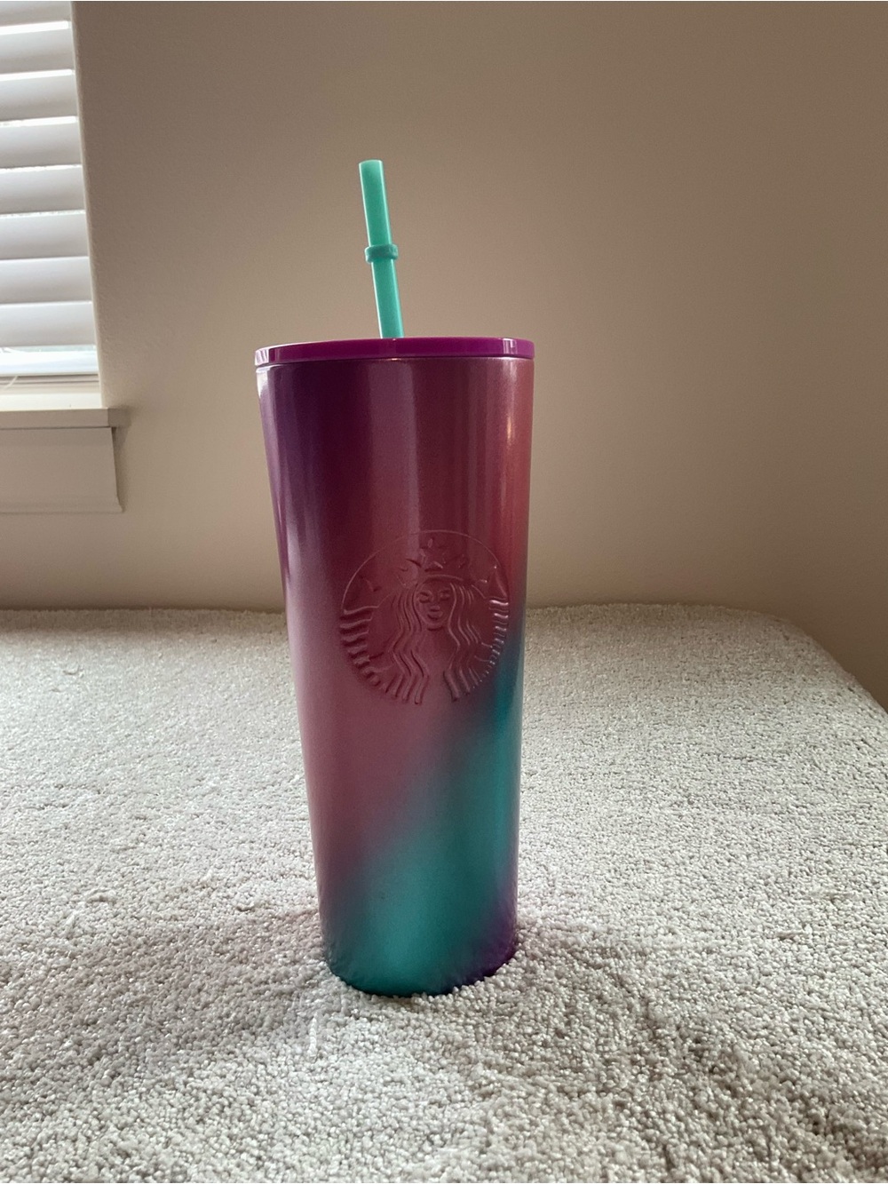Starbucks Purple Ombre Cold
Cup Tumbler New